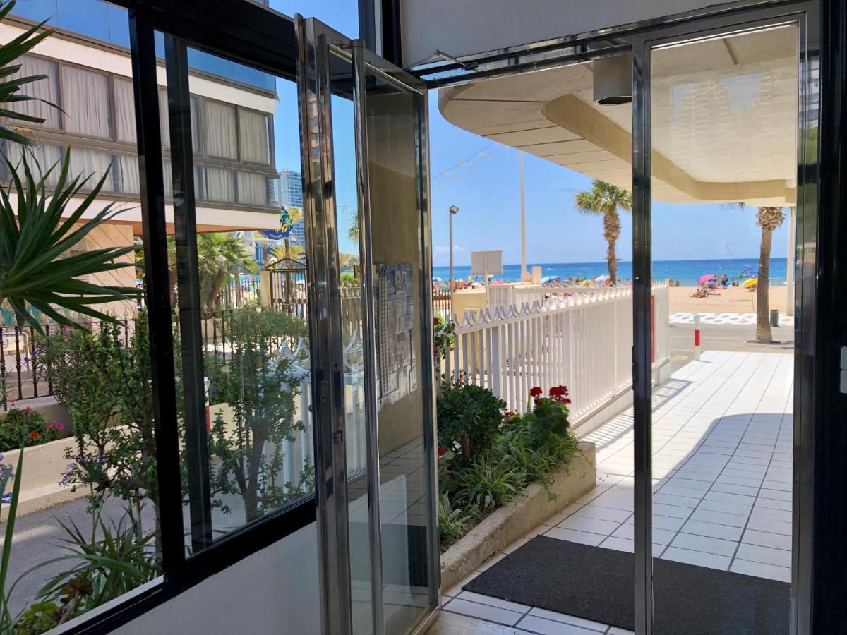 Apartamento Torre Levante, Primera Linea De Playa Benidorm Exteriör bild