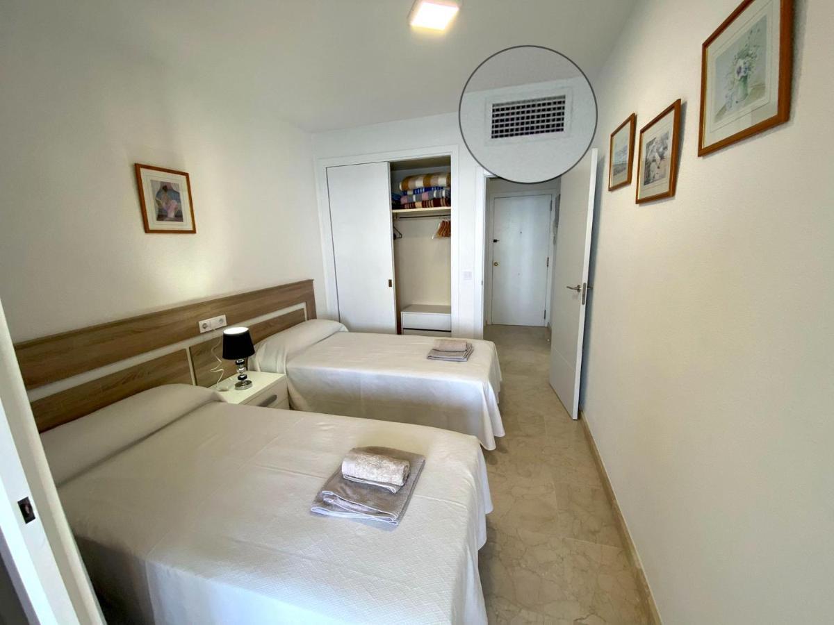 Apartamento Torre Levante, Primera Linea De Playa Benidorm Exteriör bild